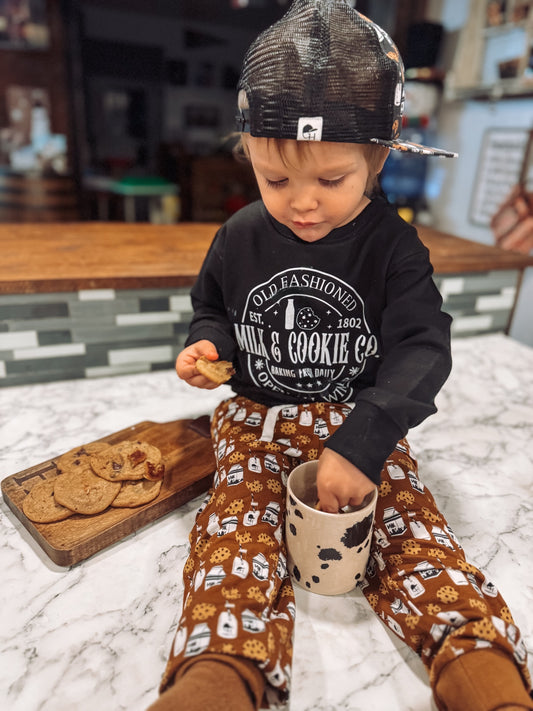 Old fashioned Milk and cookies