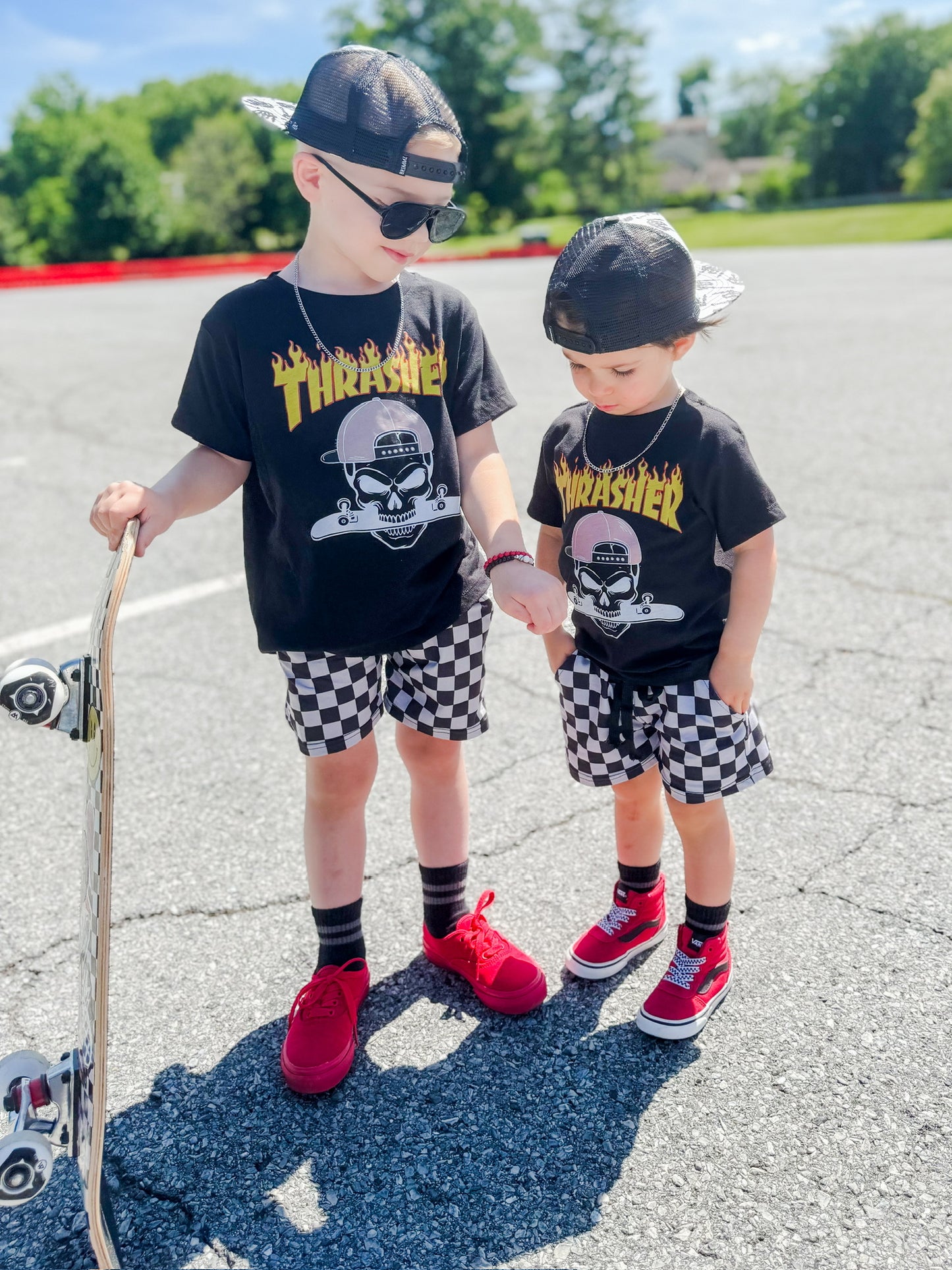 Fire skateboarding logo skull