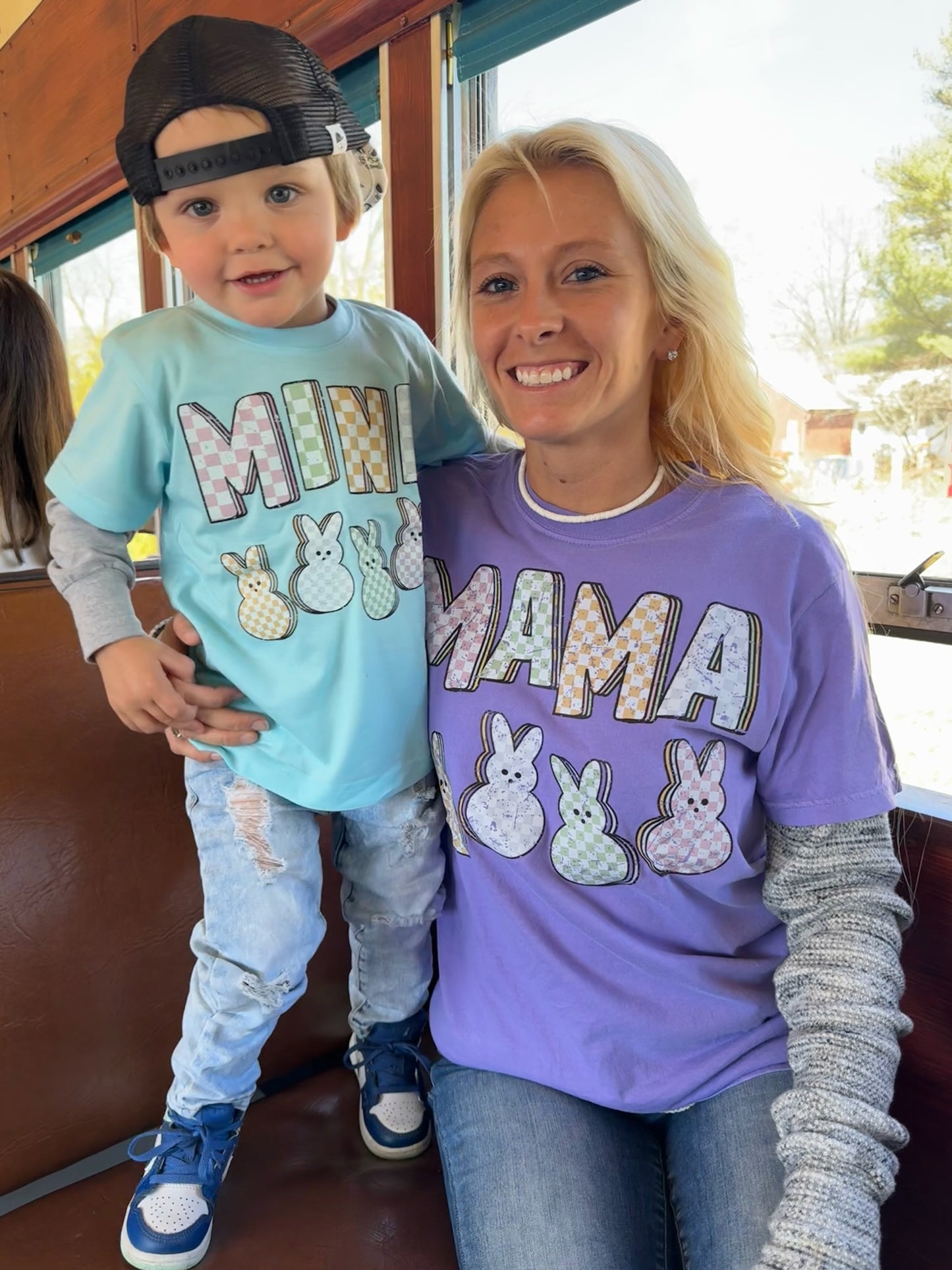 Mama peep