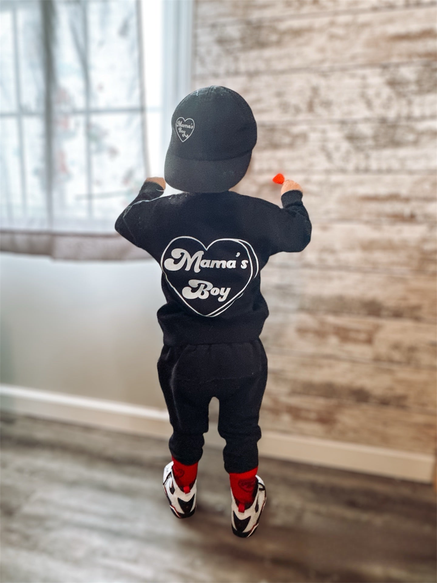 Retro mamas boy