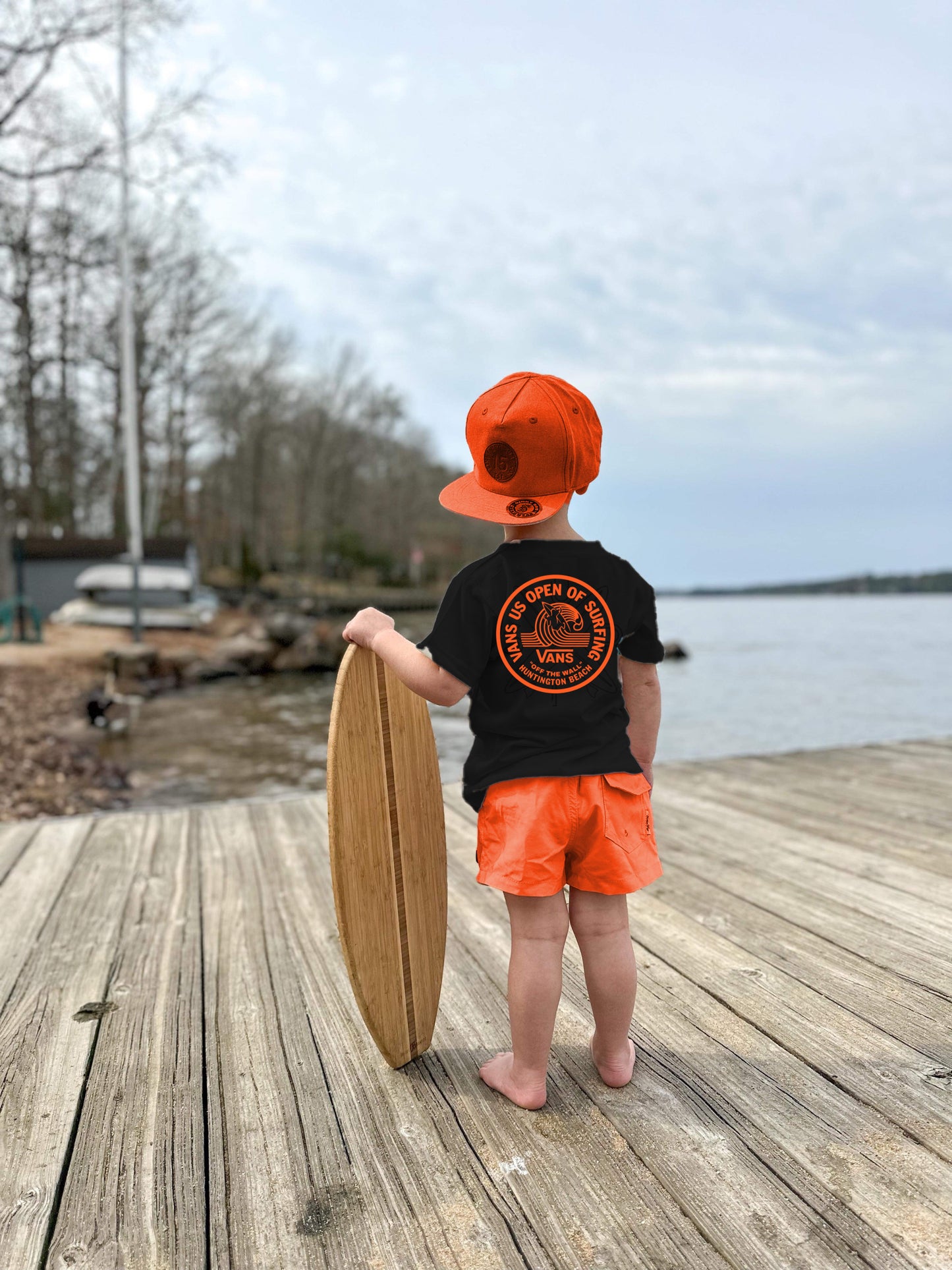 Off the wall surfing logo