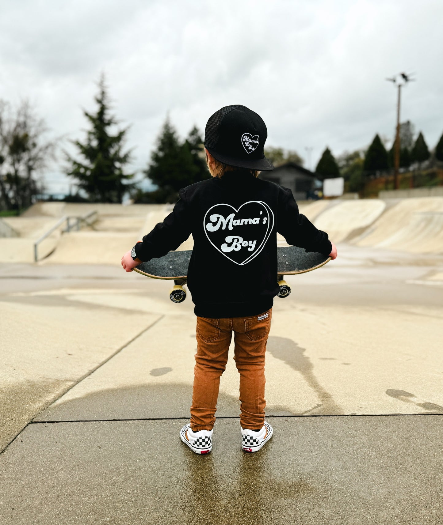 Retro mamas boy