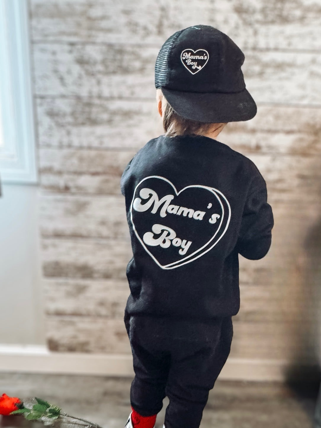 Retro mamas boy