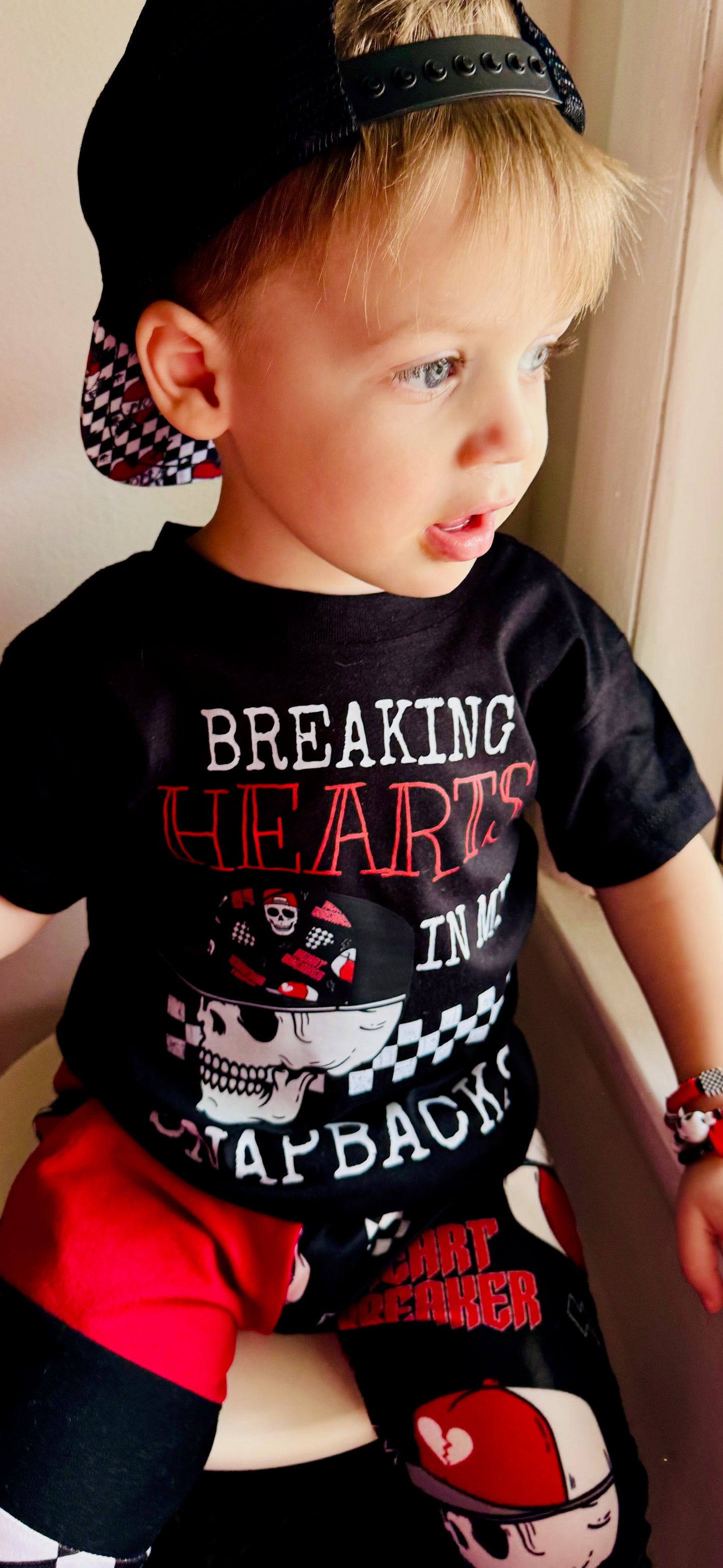 Breaking hearts in my snapbacks