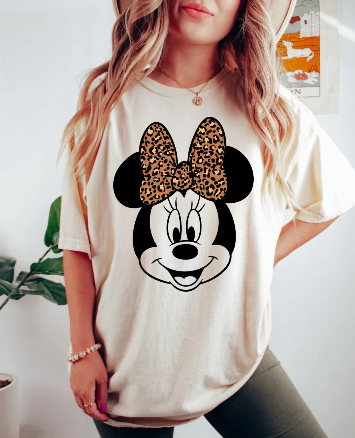 mouse with leopard bow (comfort colors)