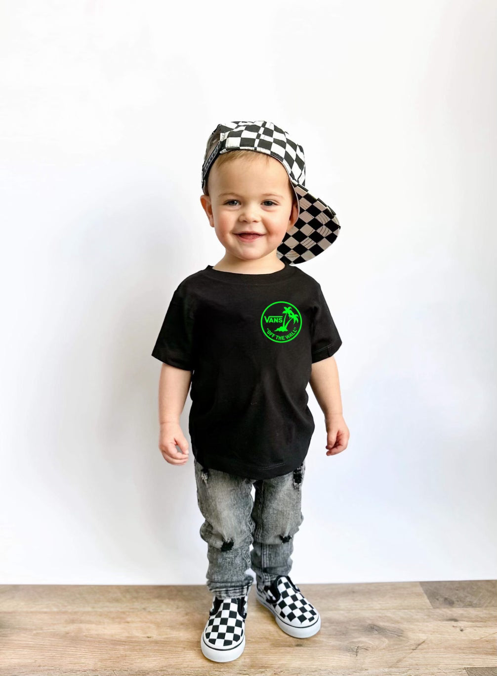 Neon checks logo