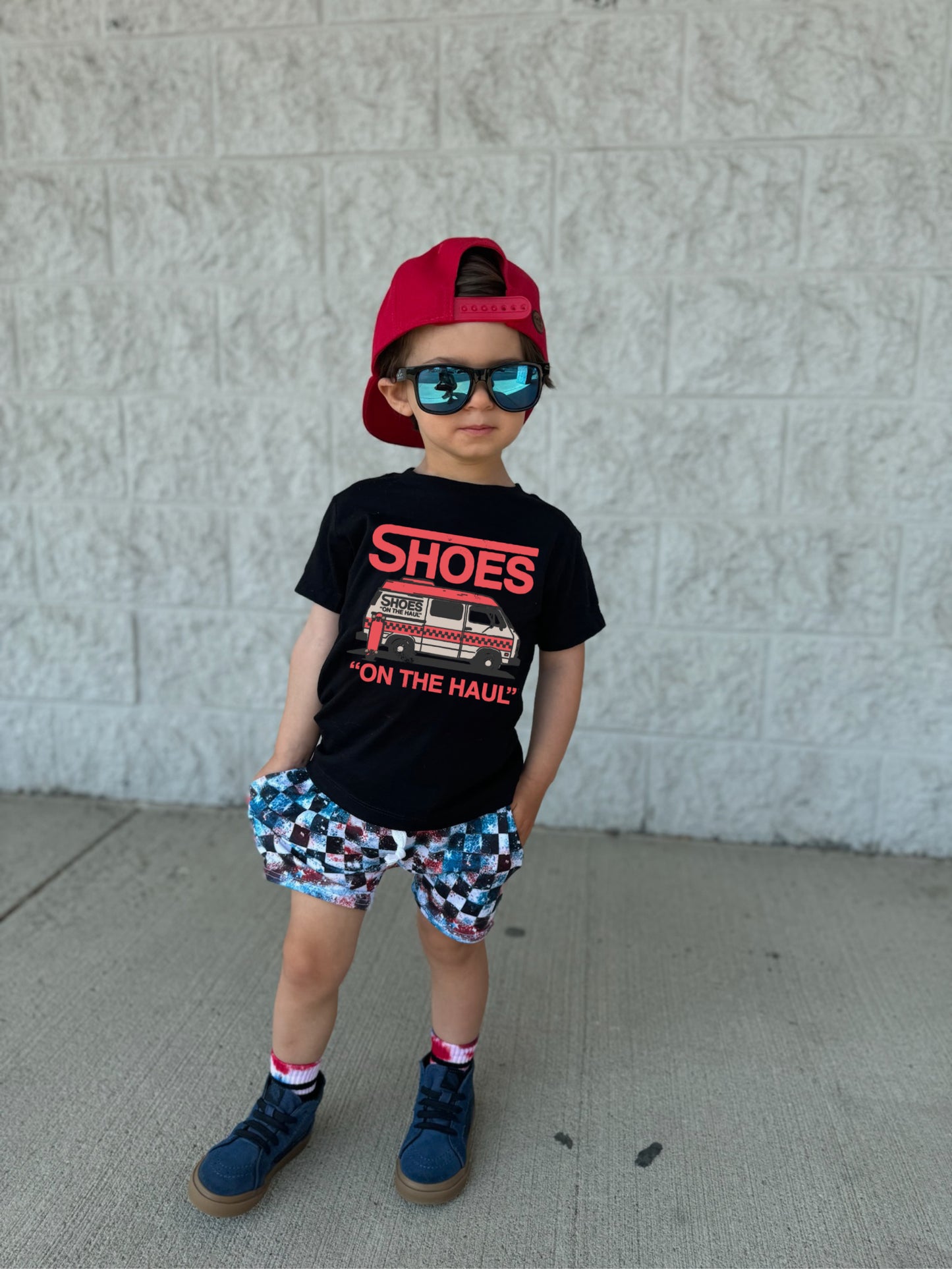 Shoes on the haul logo