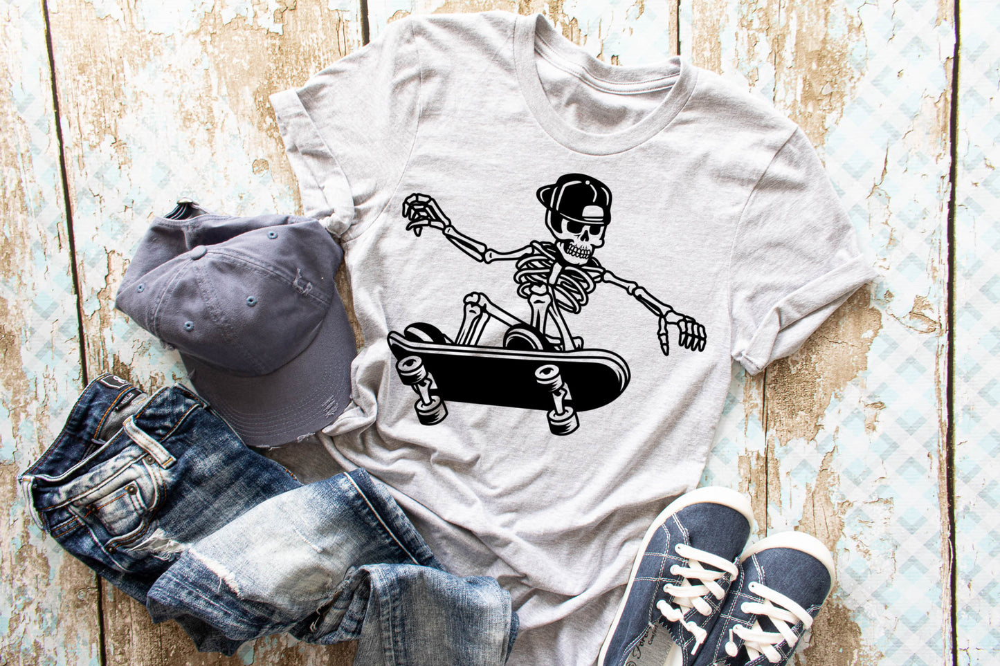 Skeleton on skateboard( heather dust)