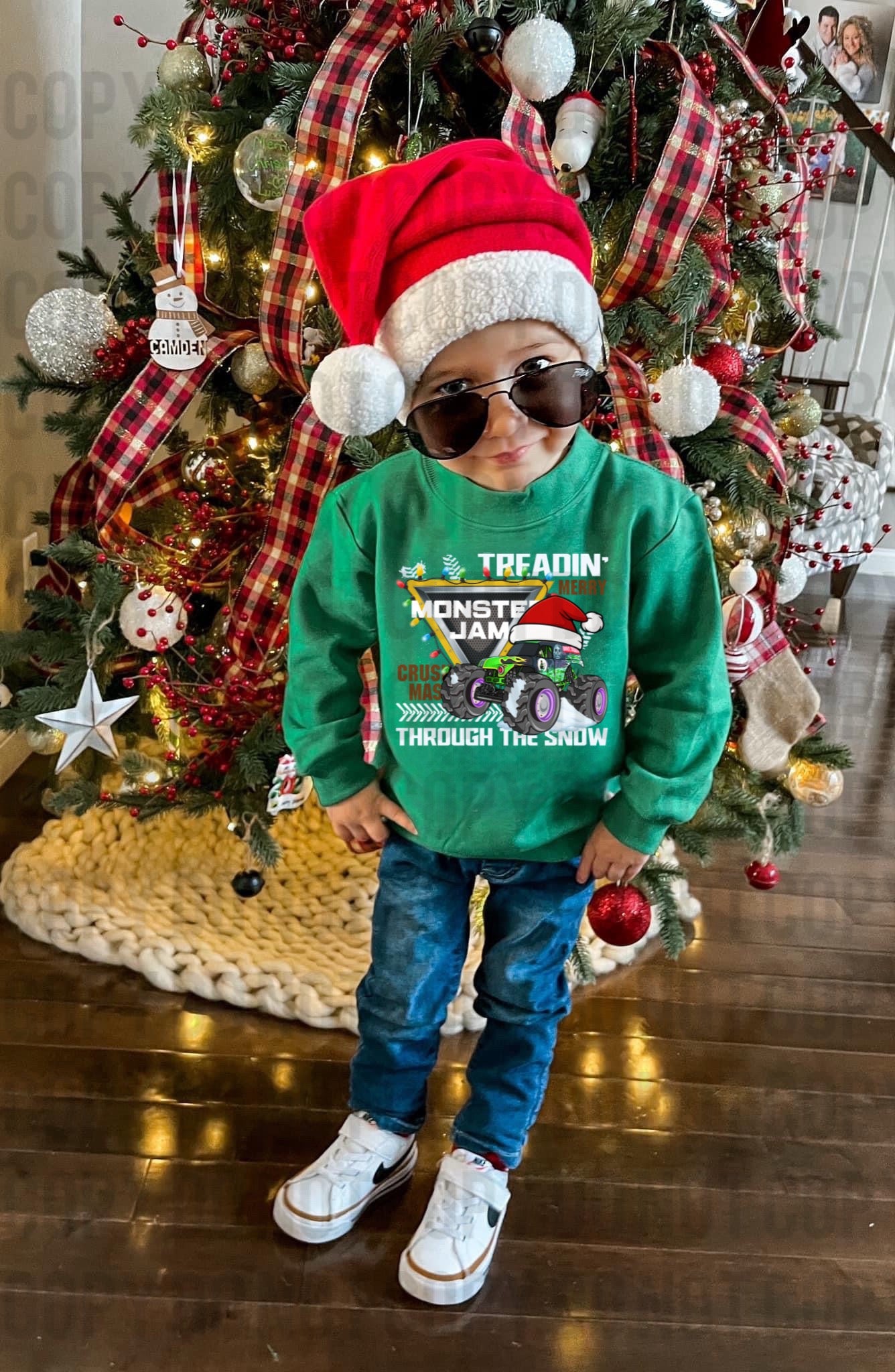 Treading through the snow GD monster trucks